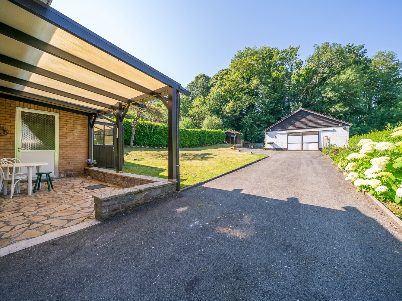 Woning met loods op gegeerde locatie 