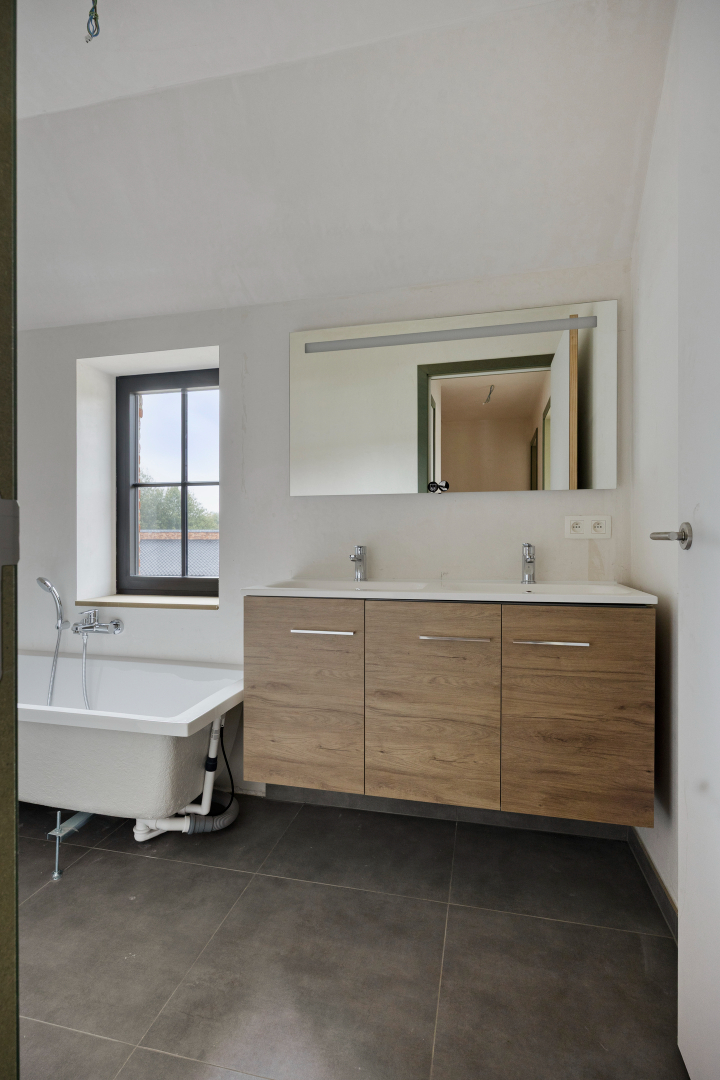 Afgewerkte halfopen bebouwing met 3 slaapkamers, tuin, terras en garage in Kerkom! - EPB A kWh/m² - bewoonbare opp. 147 m² - 6% BTW Mogelijk 