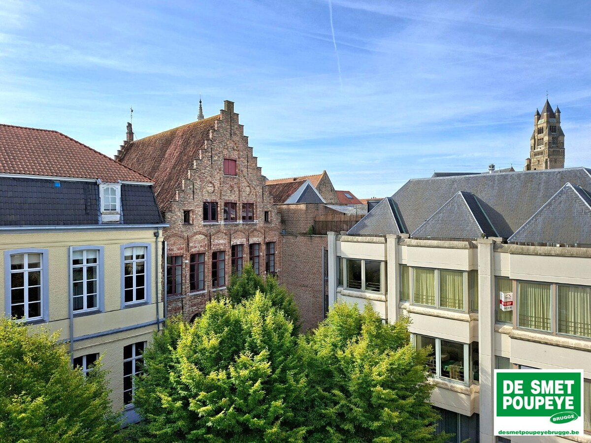 Ruim appartement nabij de Markt 
