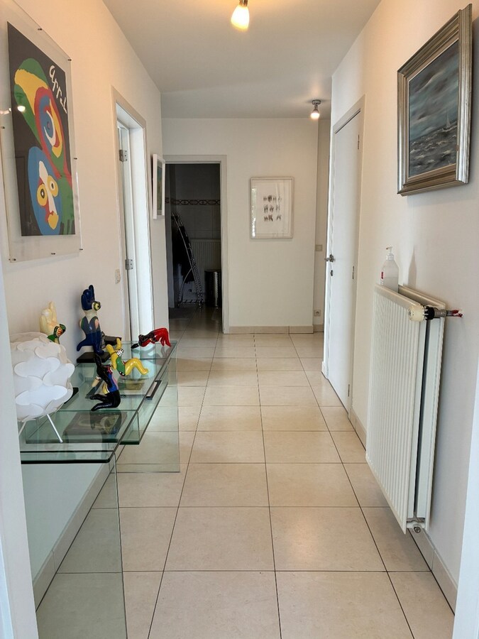 Tijdloos ruim appartement 