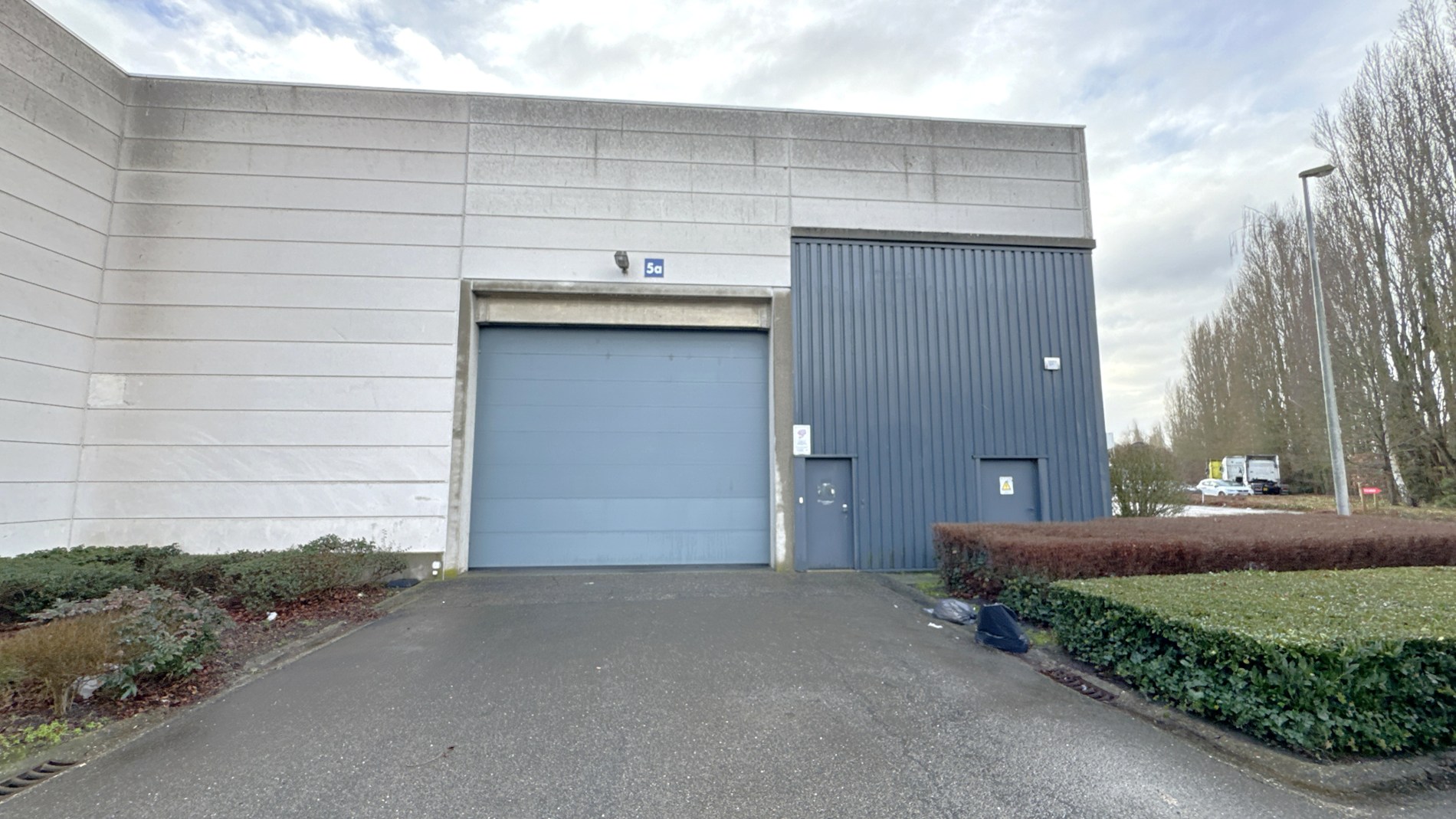 Magazijnen en kantoren te huur in Kontich