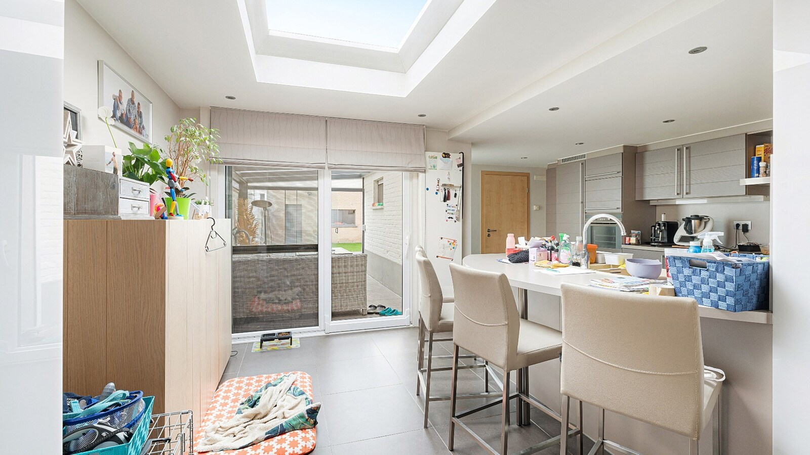 Instapklare en ruime gezinswoning met dubbele garage in het hart van Zeebrugge. 