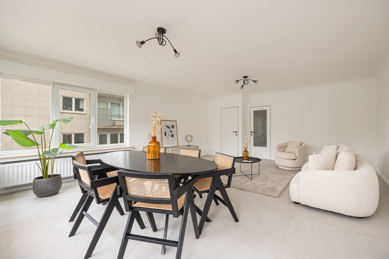 Gerenoveerd appt met 3 slpk te Berchem! 