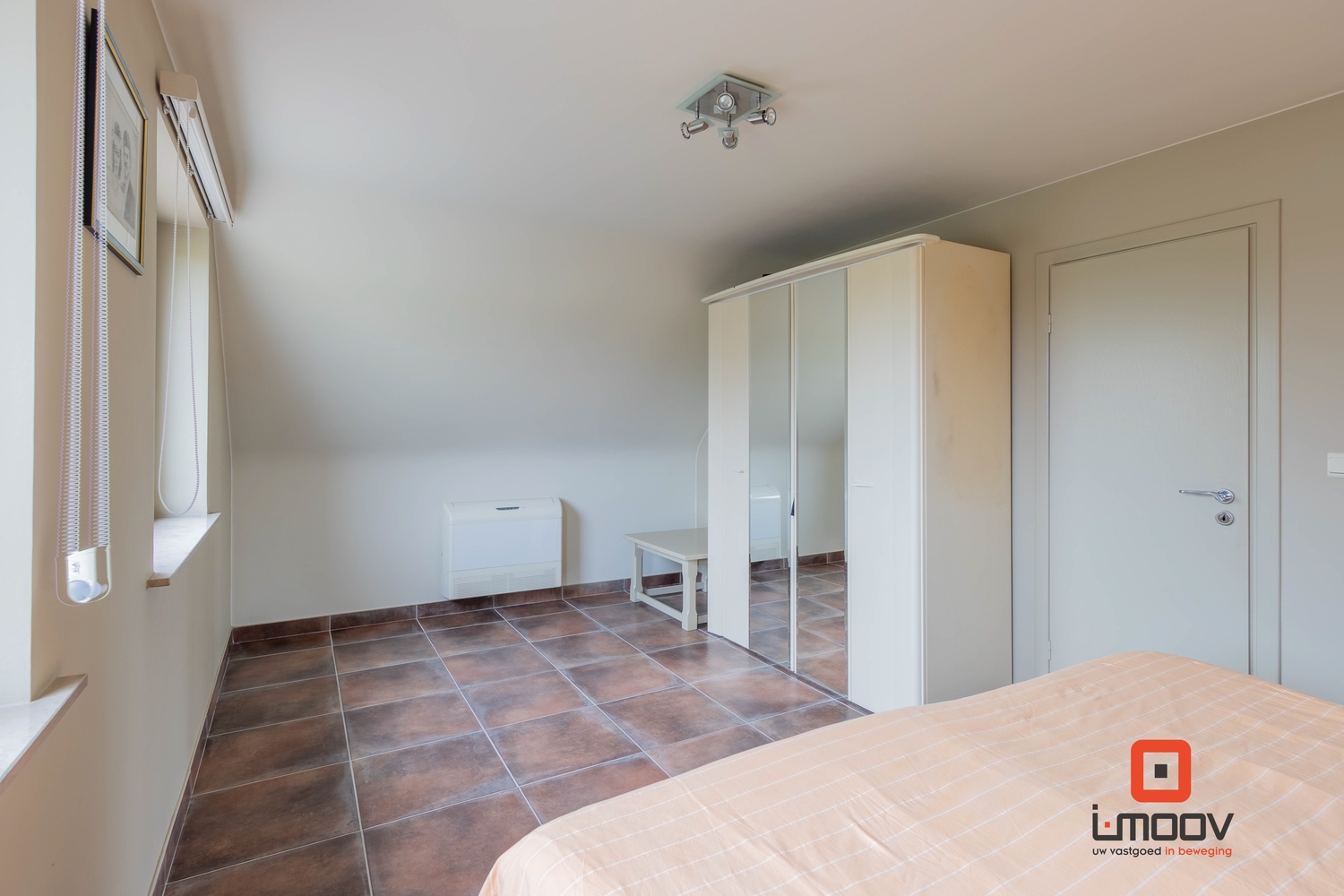 Mooie, rustig gelegen villa, op een perceel van 12a 65ca te Viane (Geraardsbergen) 