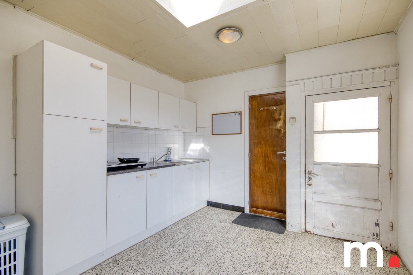 Kloeke half open bebouwing in Desselgem met tuin, terras en garage . 