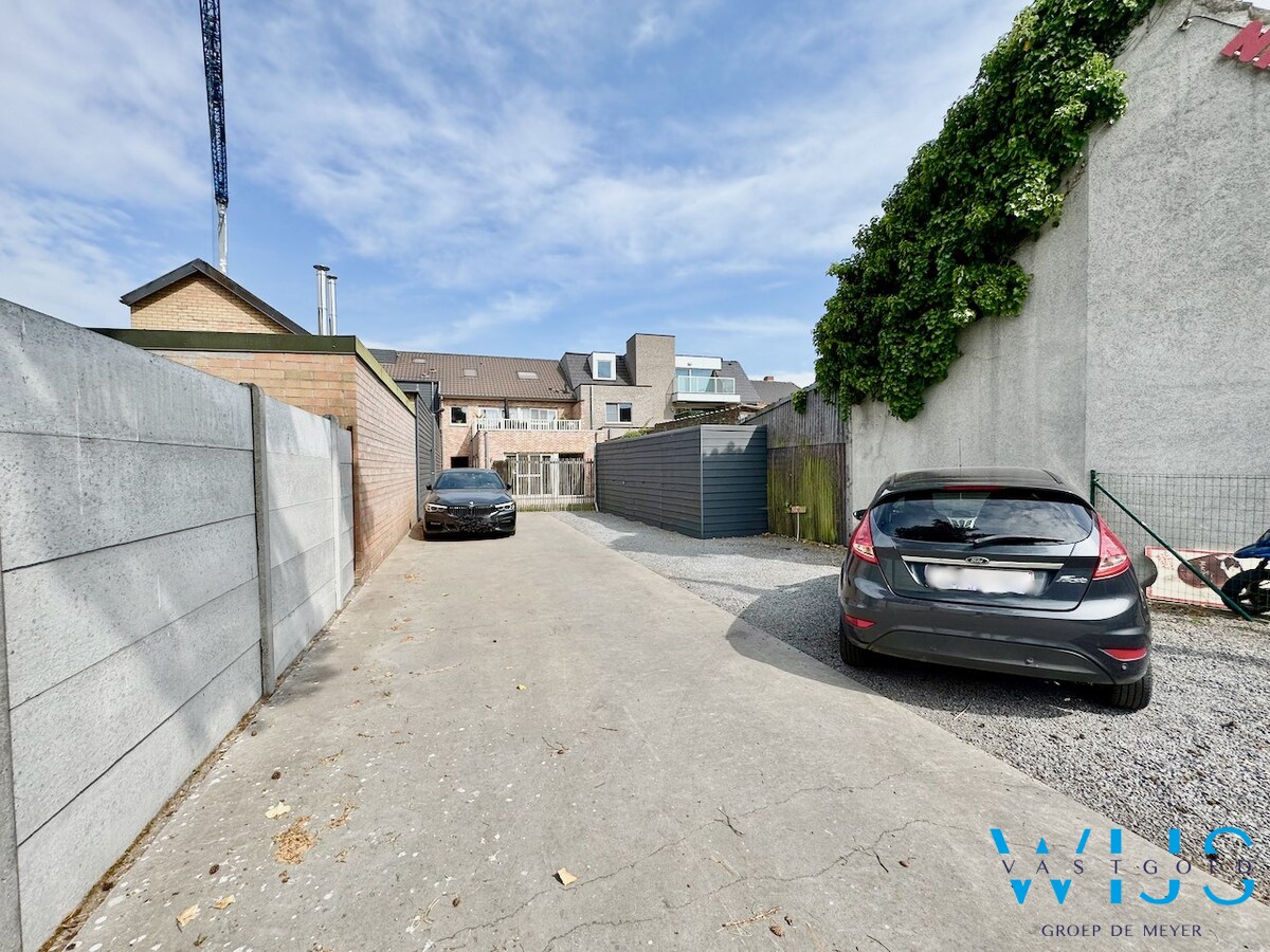 Gelijkvloersappartement met tuin en staanplaats te Ertvelde ! 