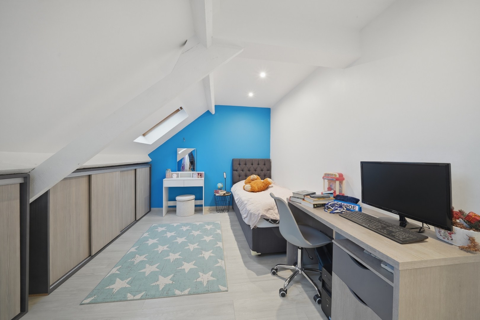 Instapklare woning met diepe tuin te Oostende 