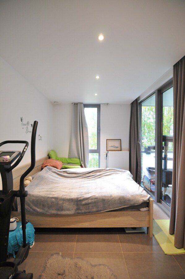 NIEUWE PRIJS! Appartement met 2 slaapkamers 