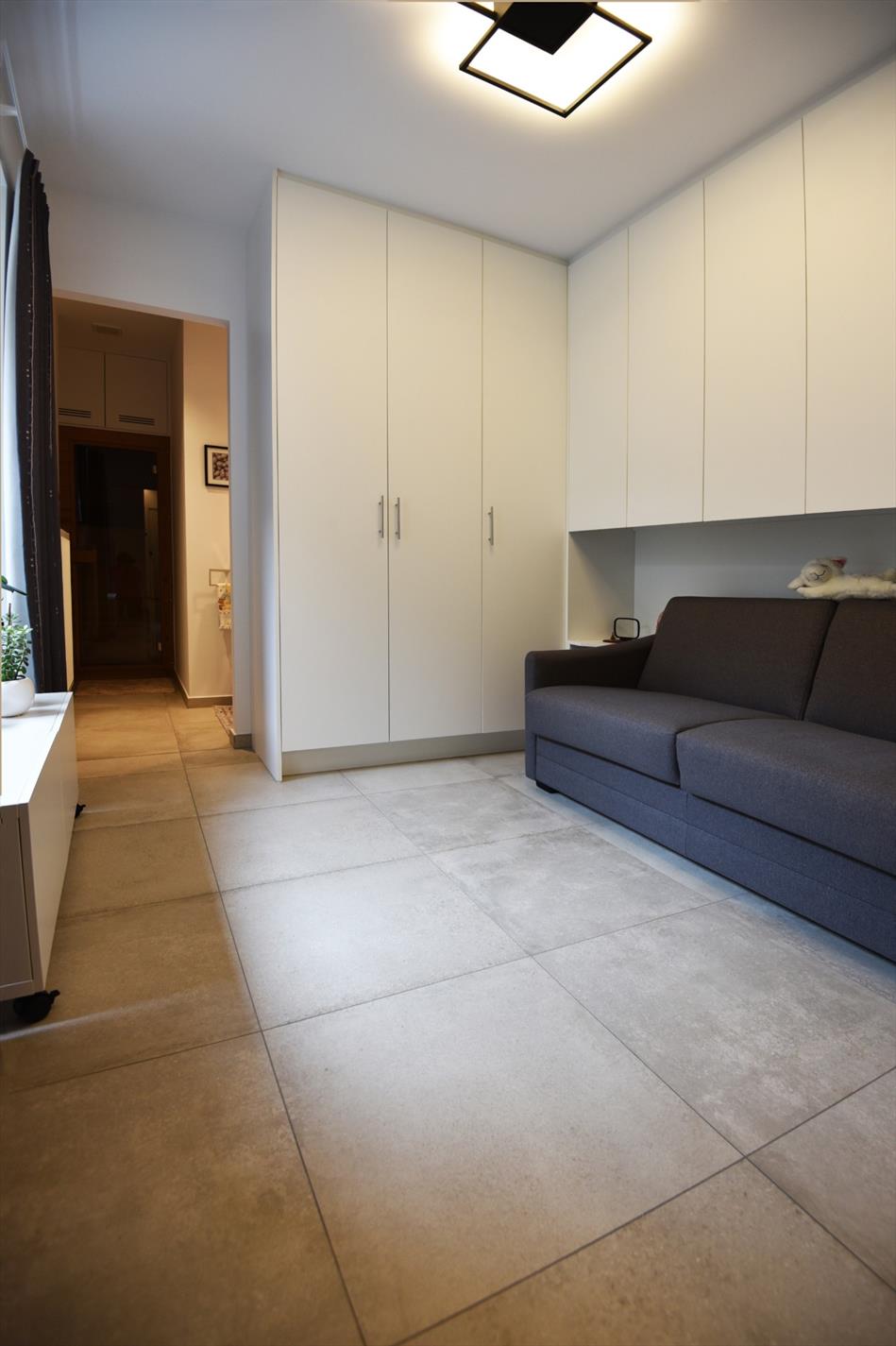 Recent en stijlvol app. met 2 slpks, kelders &amp; terras te Heist 