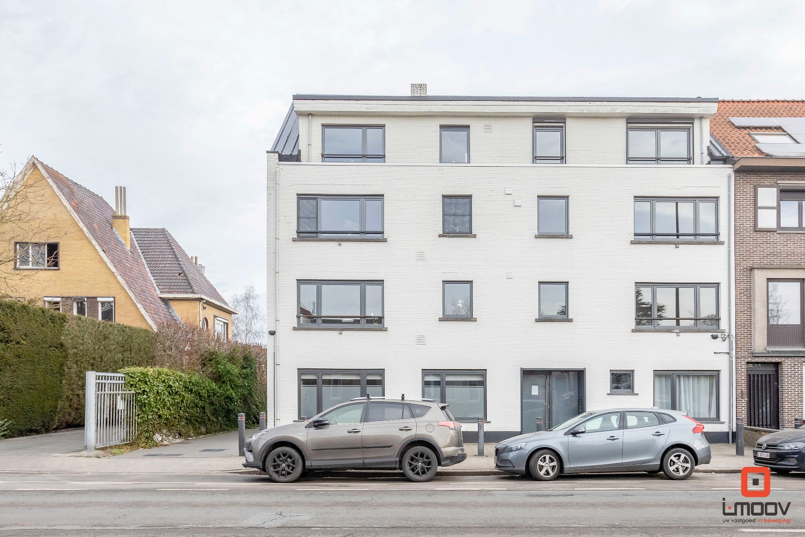 Gerenoveerd appartement met eigen tuin op gunstige locatie! 