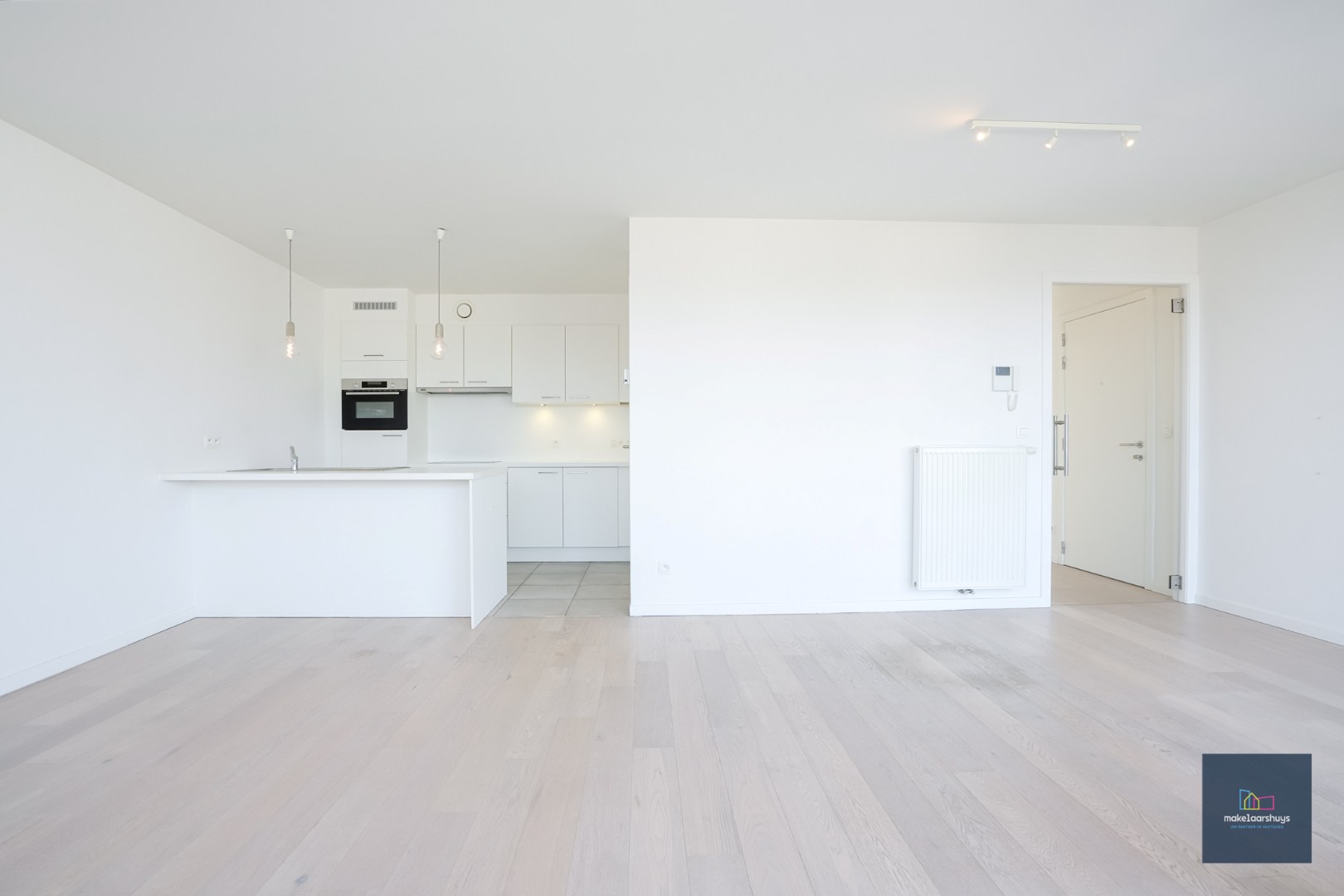 Schitterend 1-slpk.appartement met staanplaats. 
