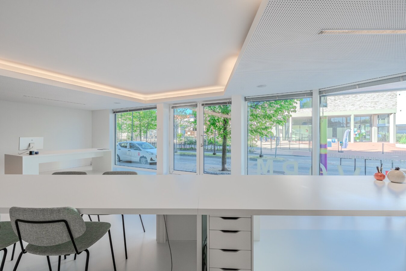 Commercial shop for sale in De Panne