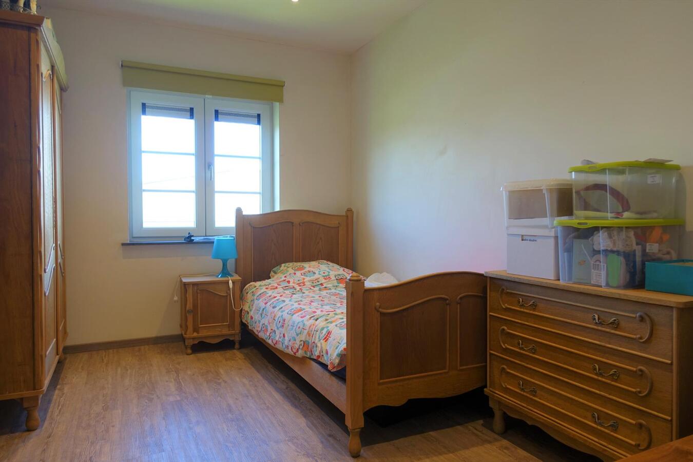 Prachtige recente villa met bijgebouw 