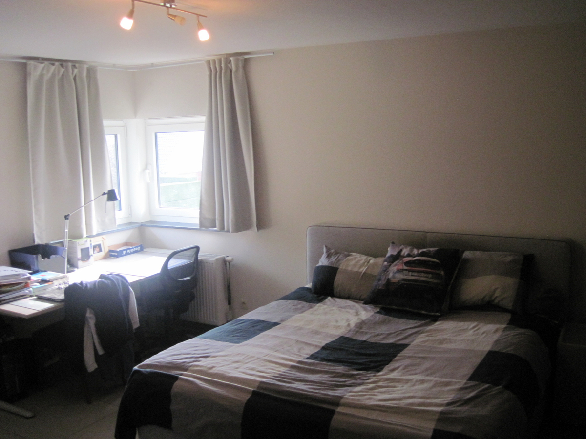 Recente, eigentijdse villa in doodlopende verkaveling ! 