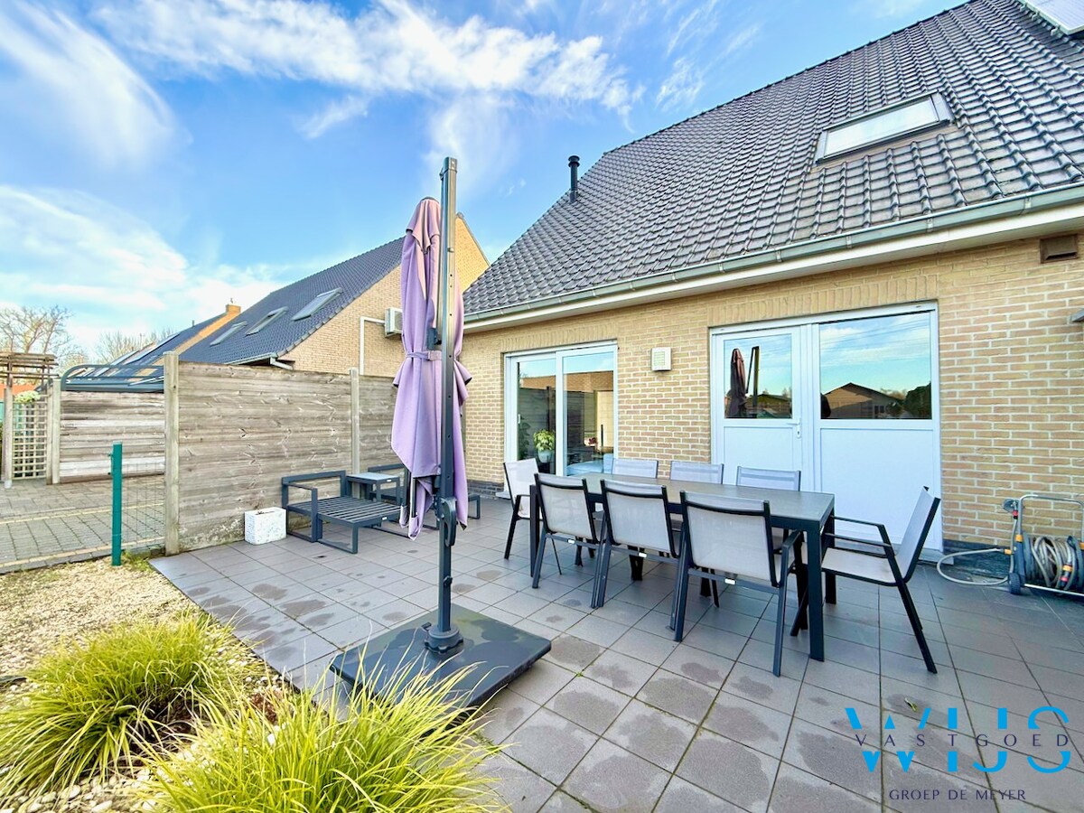 Instapklare HOB met tuin op rustige topligging in Doornzele (Evergem) 