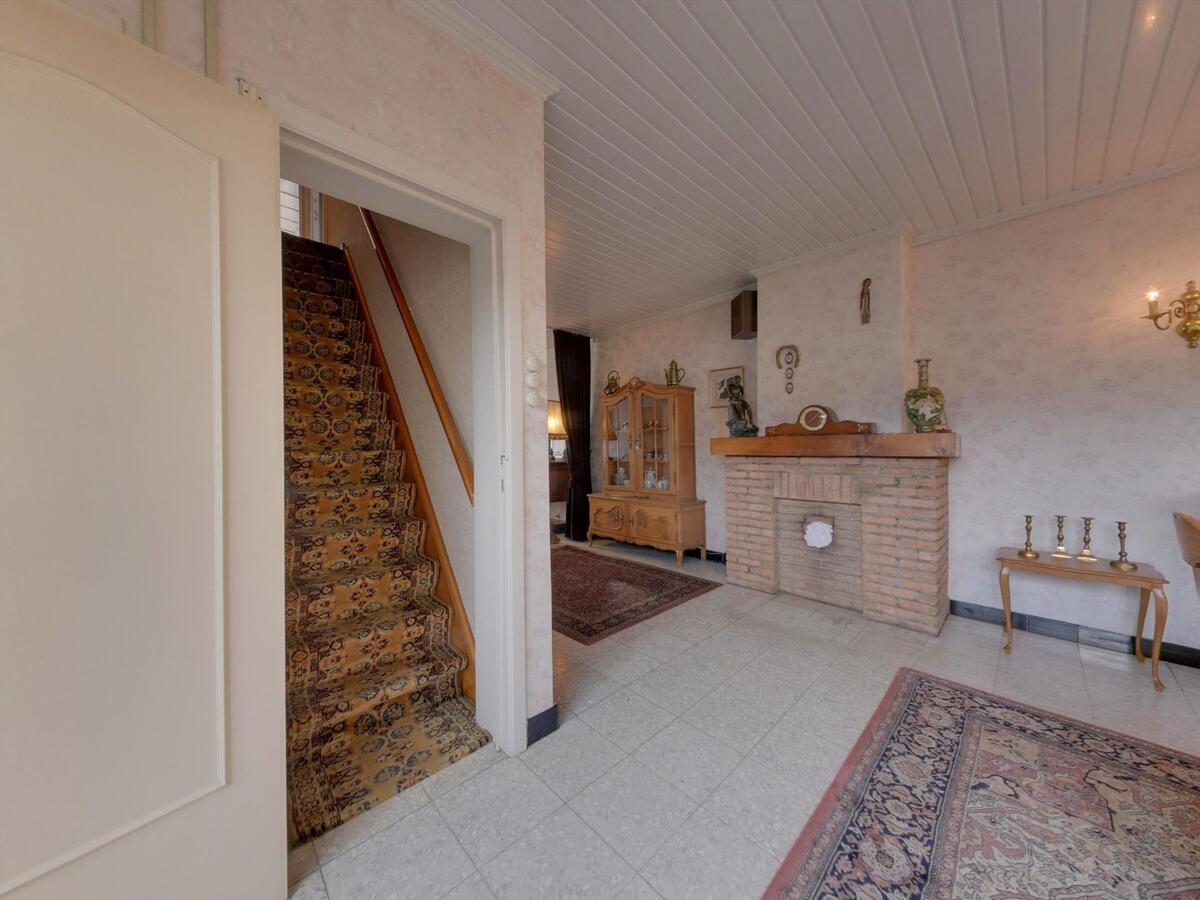 Ruime rijwoning nabij centrum Gistel 
