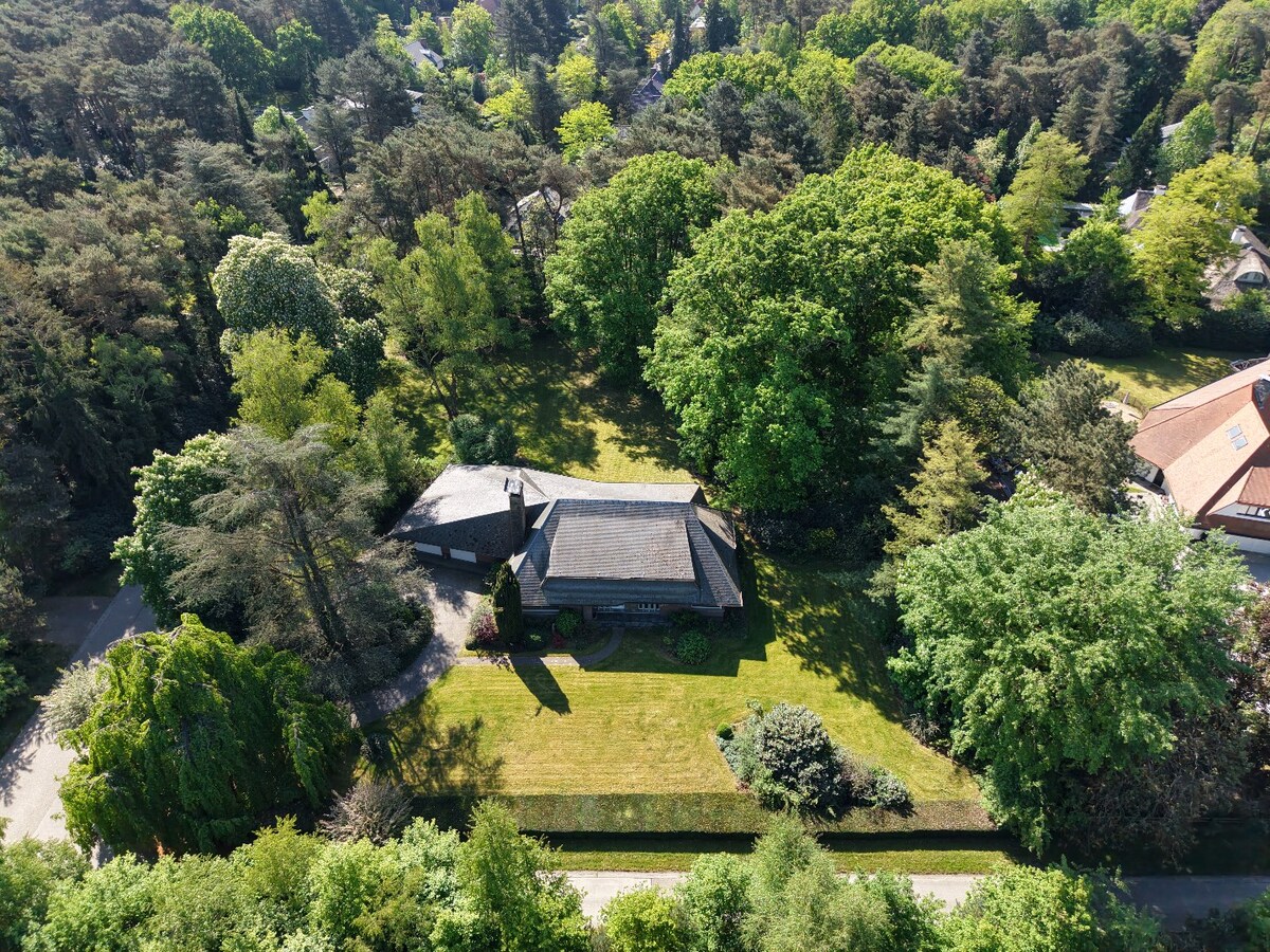Villa "Lentestemmen" op een perceel van 4.491 m² te Schilde 