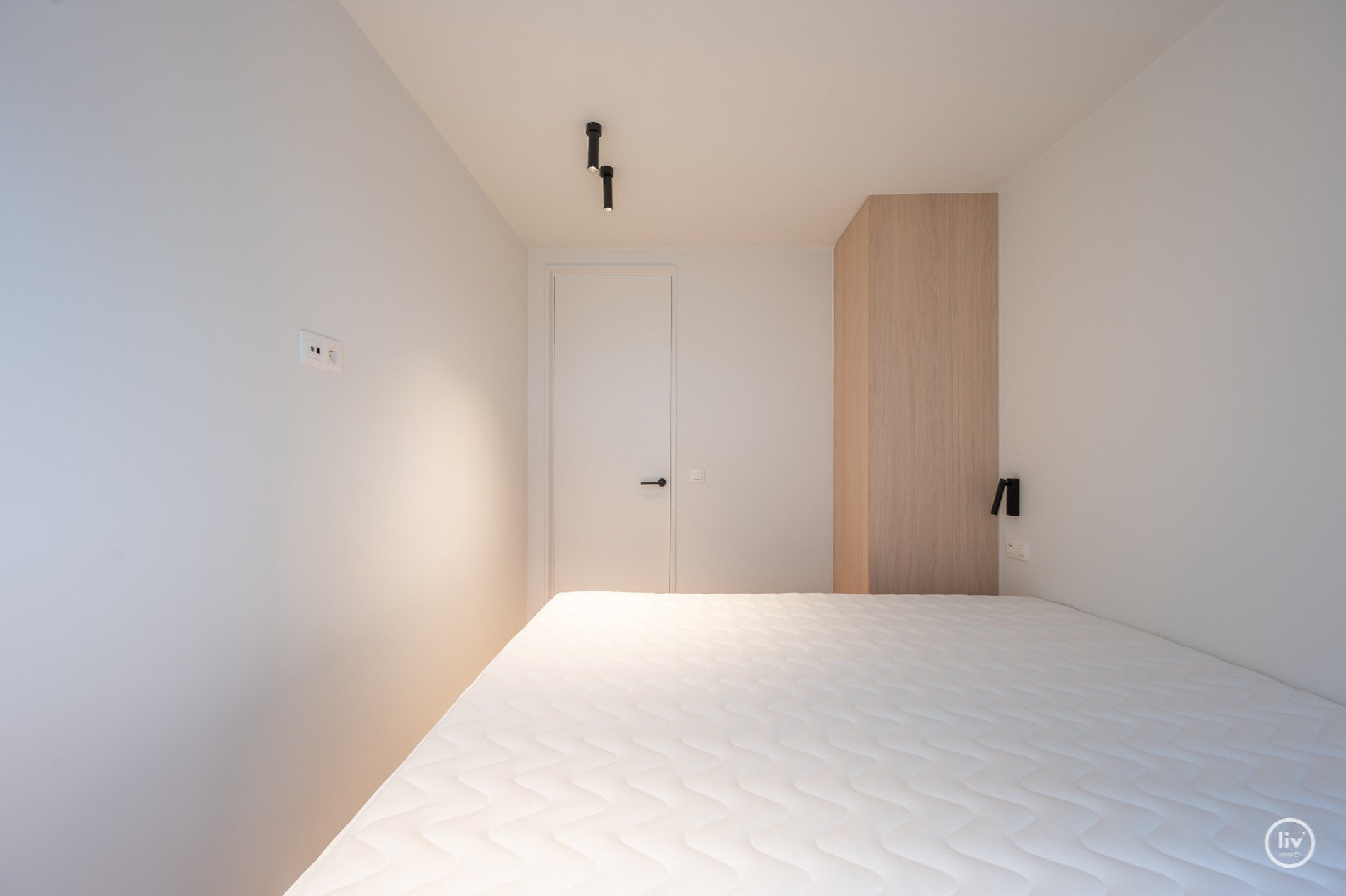 Appartement d'angle entièrement rénové, bien situé sur la Lippenslaan (ACTION PRINTEMPS*): JOURNÉE PORTES OUVERTES 07/03 - entre 11h et 13h. 