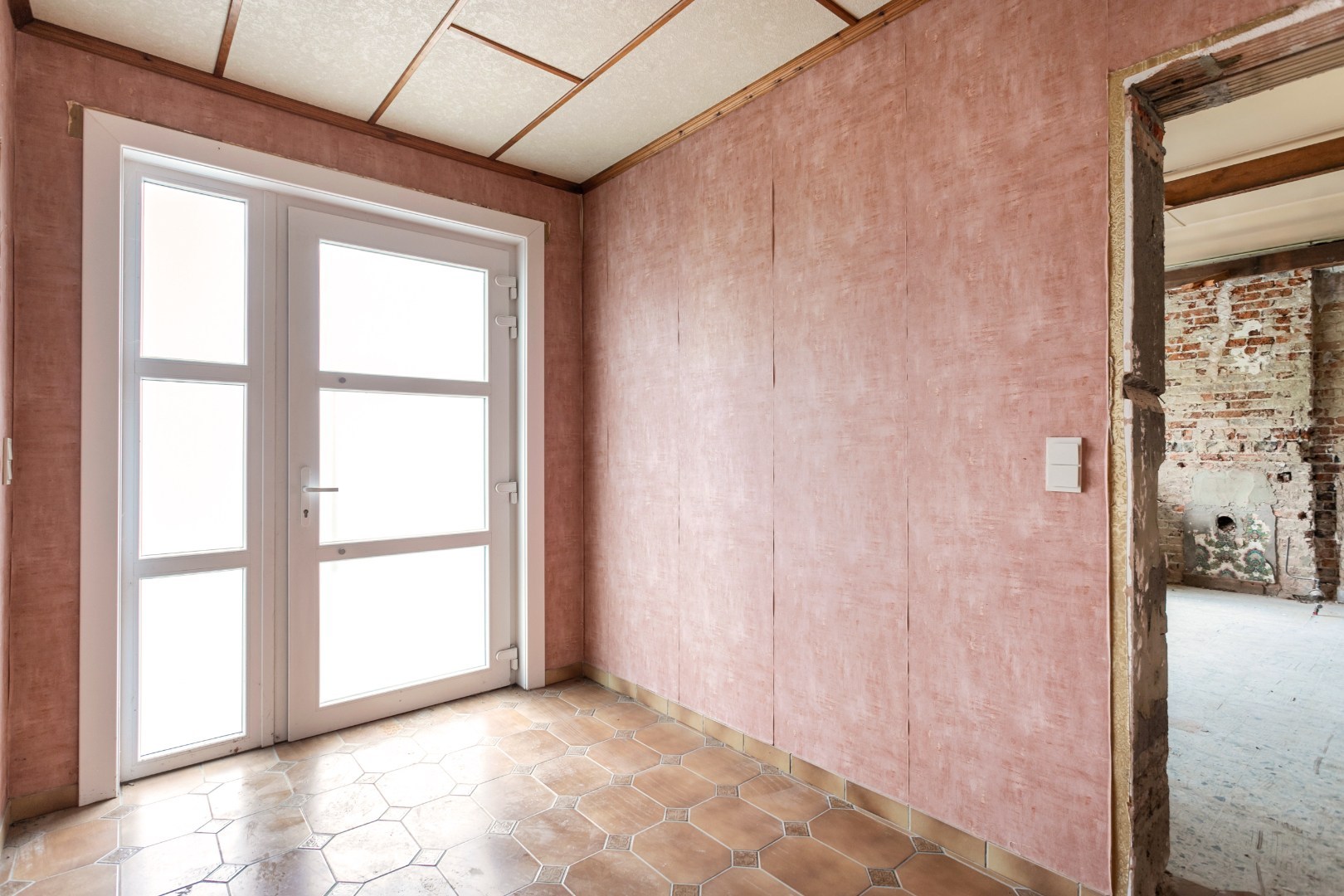 Ruime woning met veel potentieel in een groene omgeving op 39a 