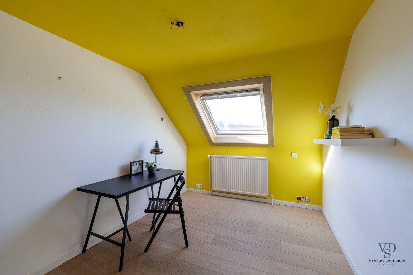 Tijdloze villa met zicht op groen. 