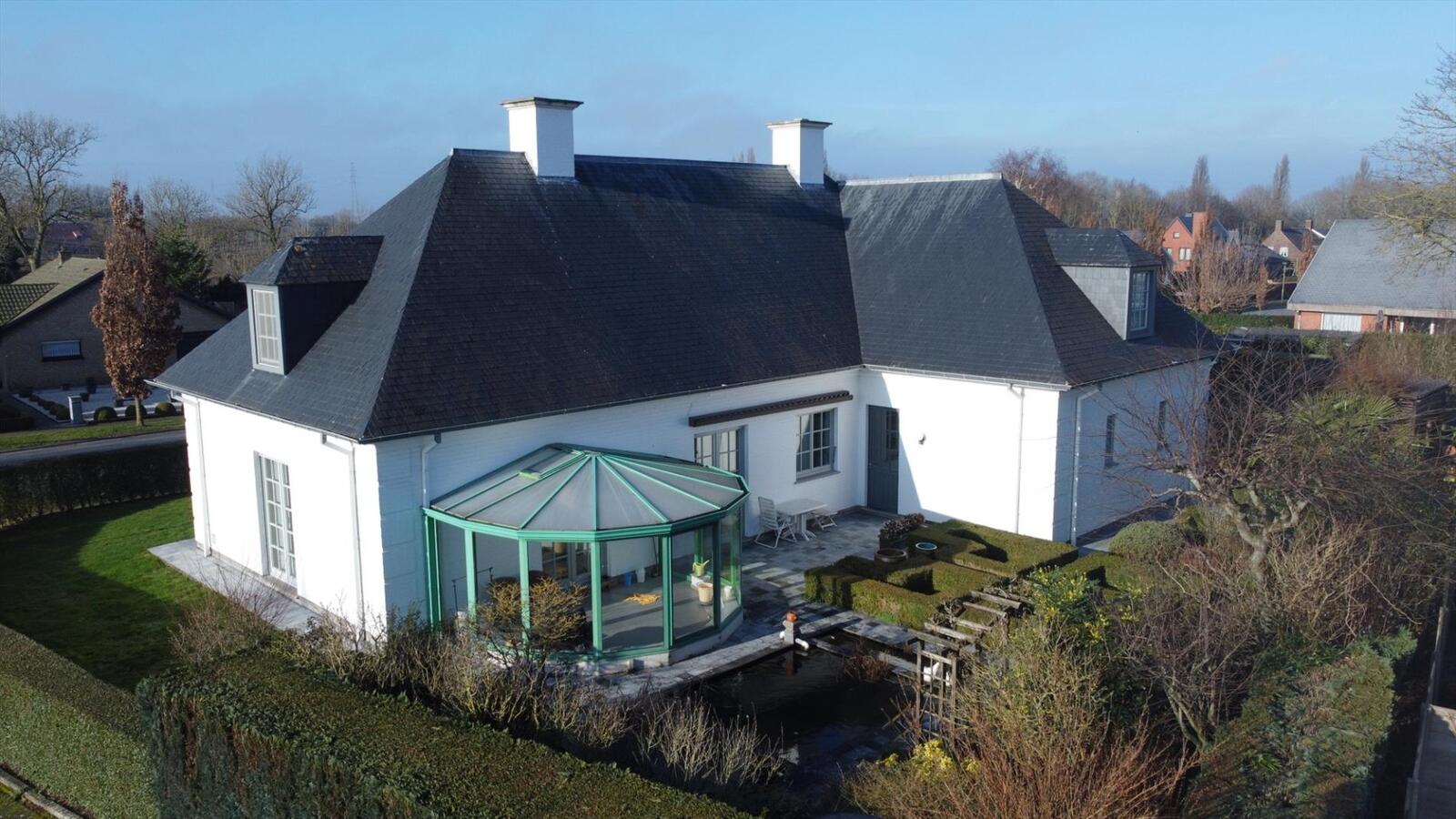 Riante villa aan de rand van het centrum van Ieper 