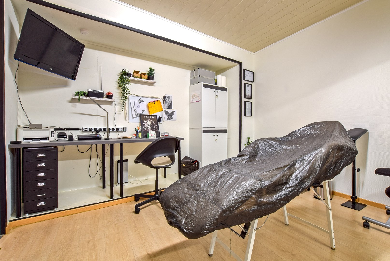 Ruime gezinswoning met garage te Pervijze op 518 m² met prachtige verzichten. 