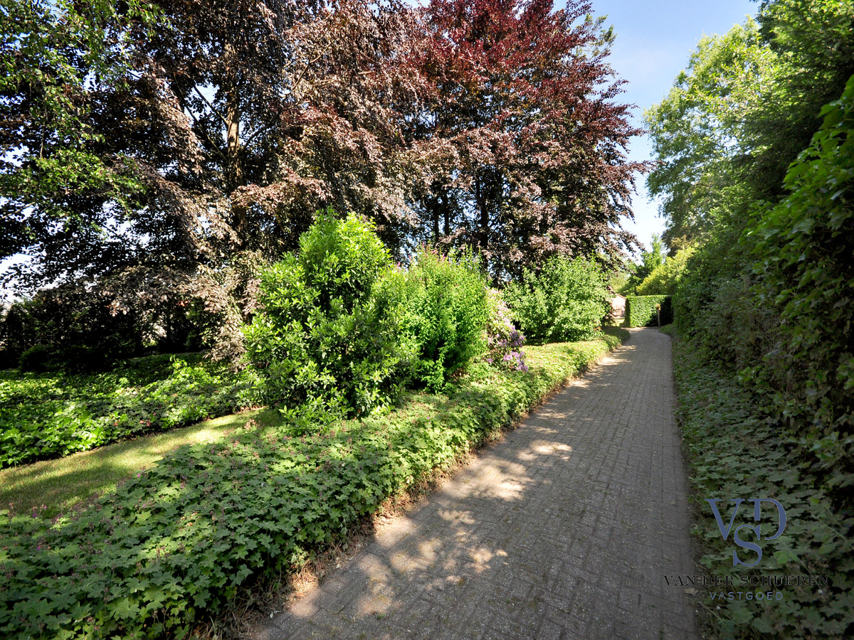 Unieke eigendom op meer dan 2400 m2! 