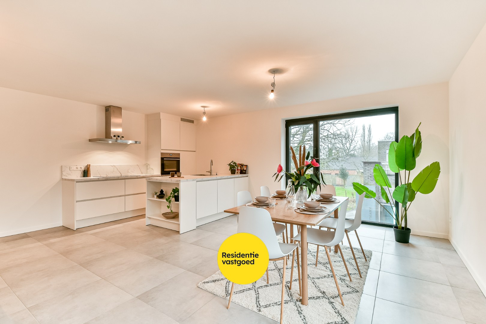 Stijlvol en energiezuinig wonen in hartje Gistel 