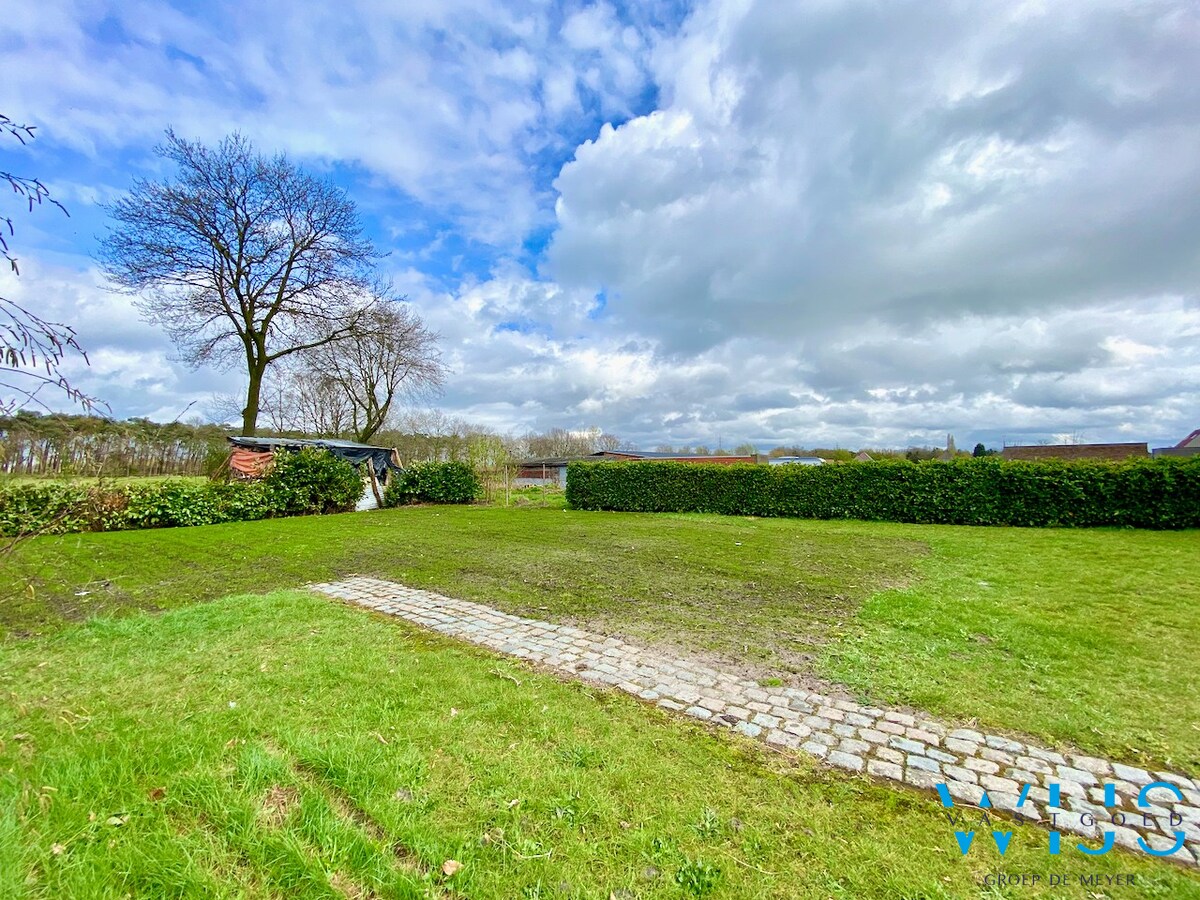 Landelijk gelegen woonhuis op 902m² te ERTVELDE ! 