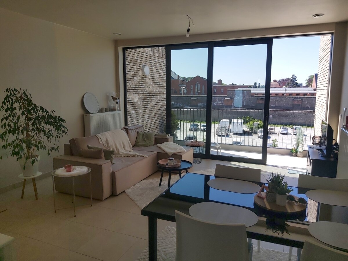 2-slaapkamer appartement met aangenaam terras. 