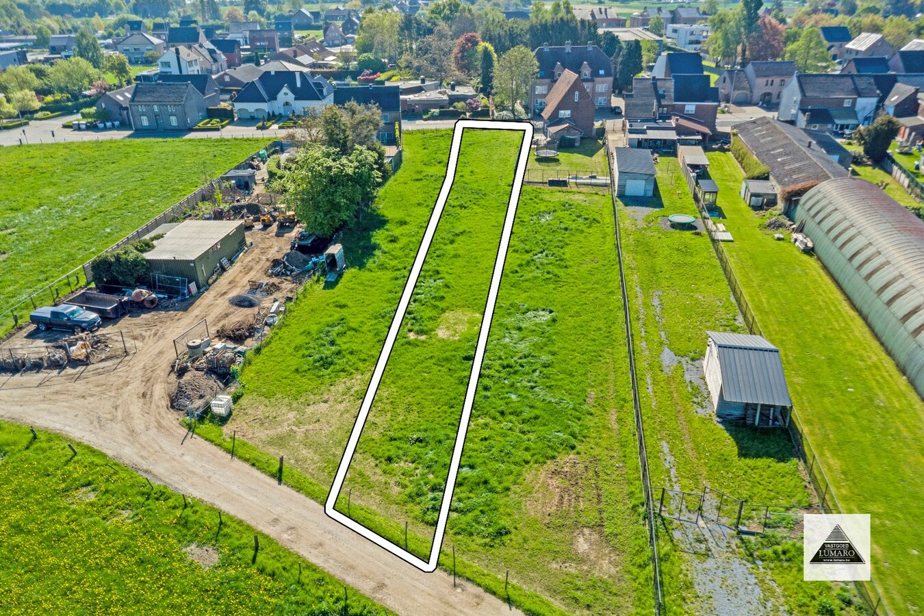 Half open bouwplaats (10a 39ca) met achteringang 