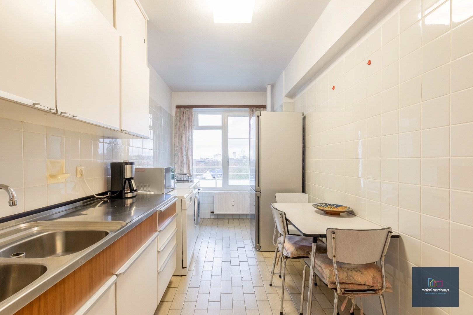 Mooi 3 slaapkamerappartement met parkeerplaats nabij Gent -Sint-Pieters 