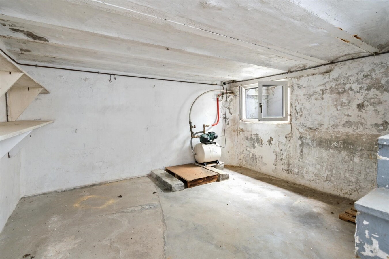 Ruime karakterwoning op groot perceel van 953m² 