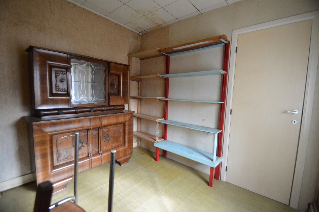 Te renoveren hoekwoning met garage - Heist 