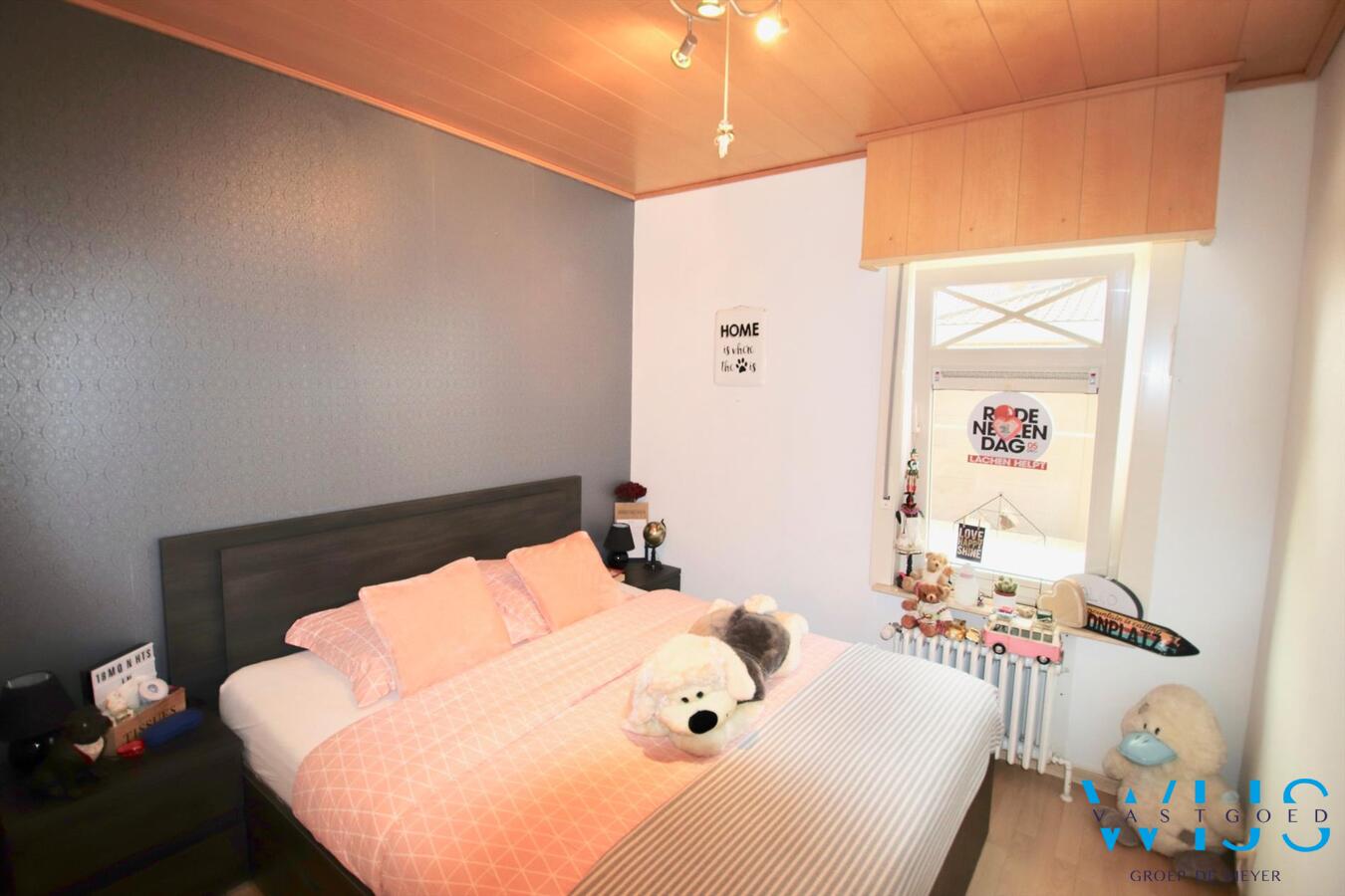 Piekfijn onderhouden en gerenoveerde bungalow te Zelzate! 