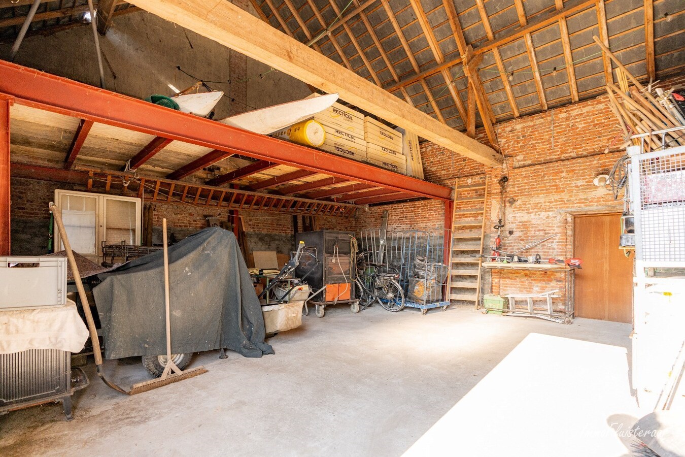 BEZOEKDAG OP ZATERDAG 7/03 Charmante hoeve met stallen op ca. 8.191 m2  te Heist-op-den-Berg (Mogelijkheid tot aankoop extra ca. 2,7 ha weiland) 