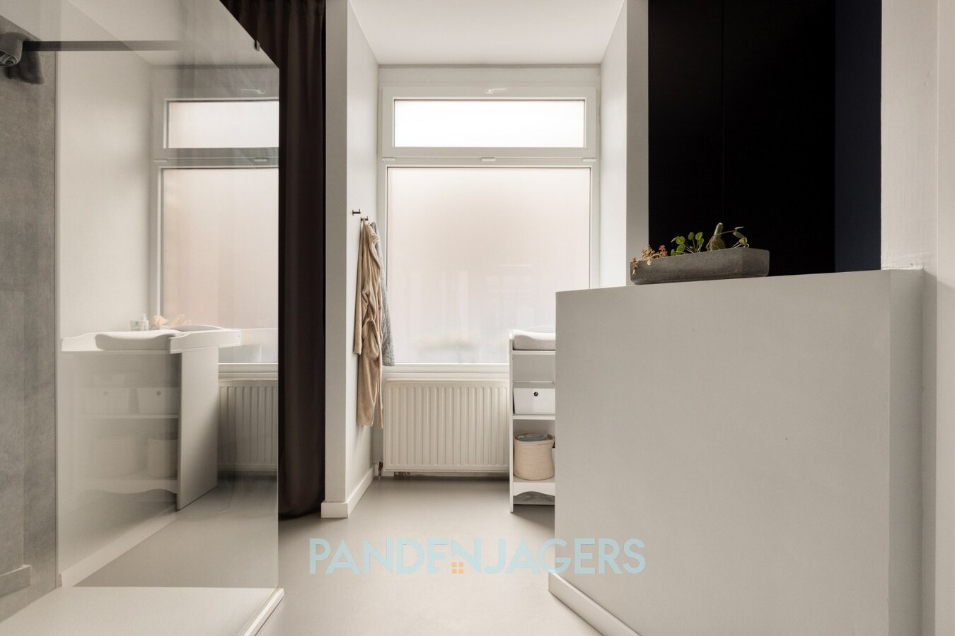 Instpaklare woning met mooie tuin te Duffel 