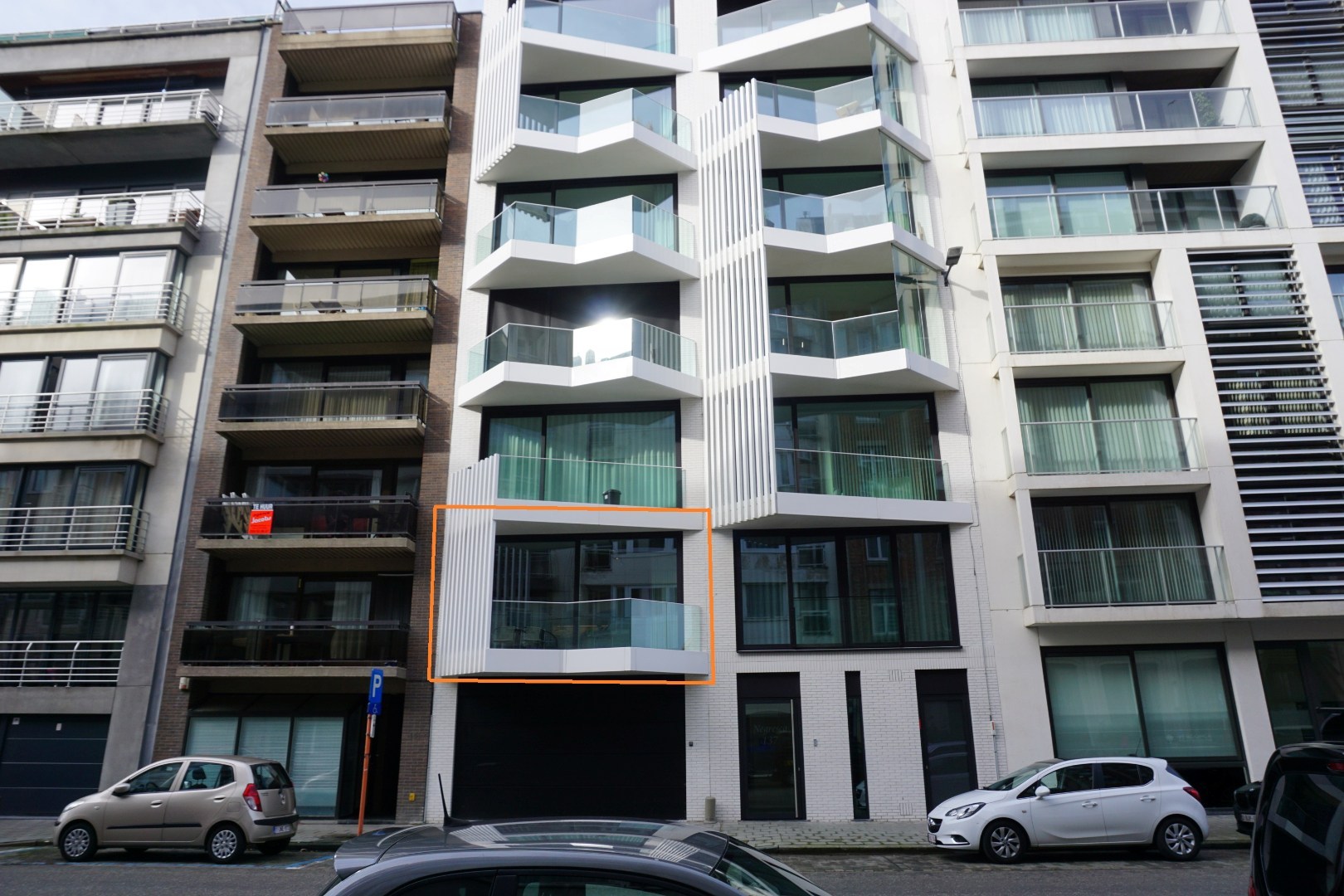NIEUWBOUWAPPARTEMENT MET 2 SLAAPKAMERS EN TERRAS IN CENTRUM OOSTENDE 