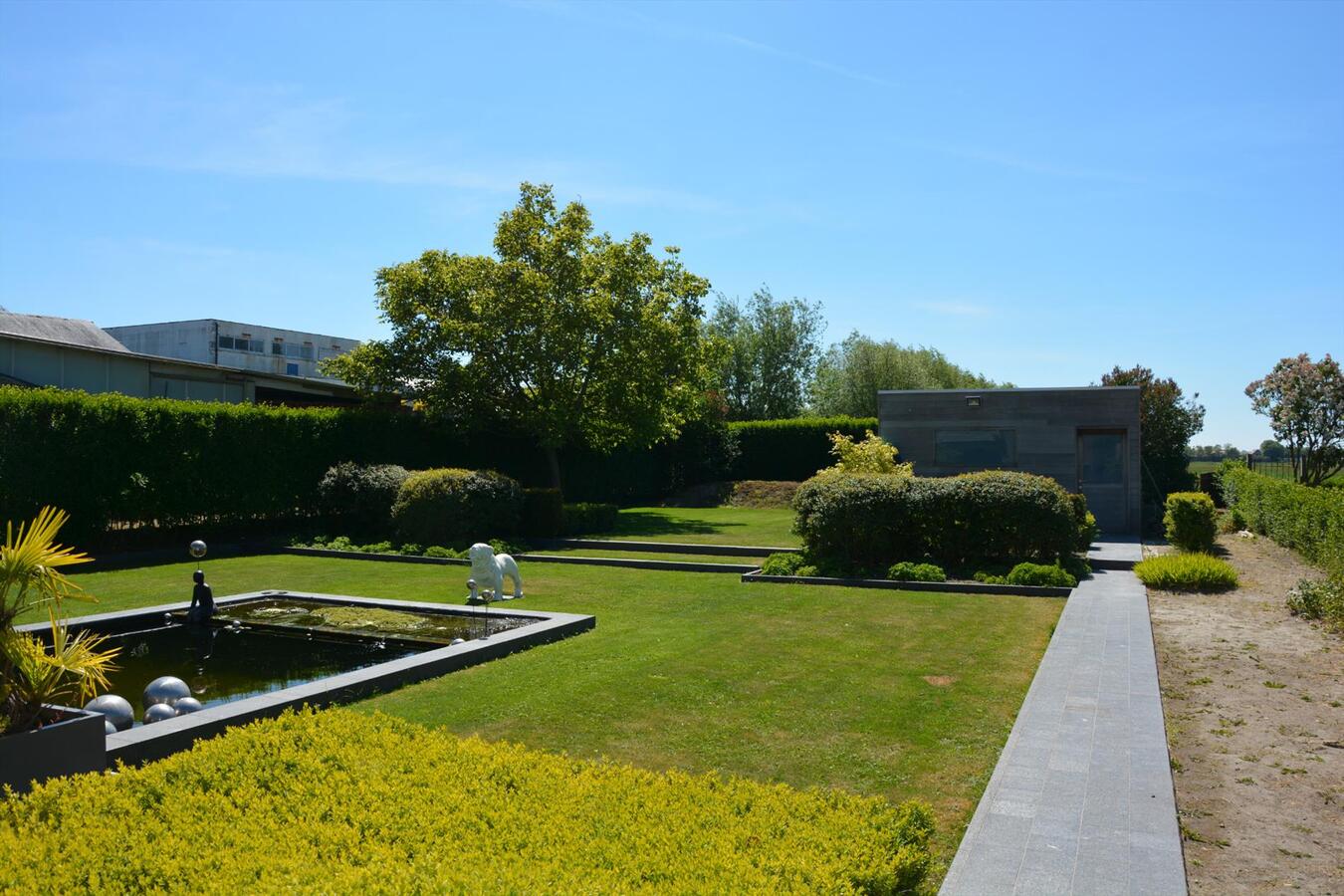 Rustig gelegen villa met prachtige tuin 