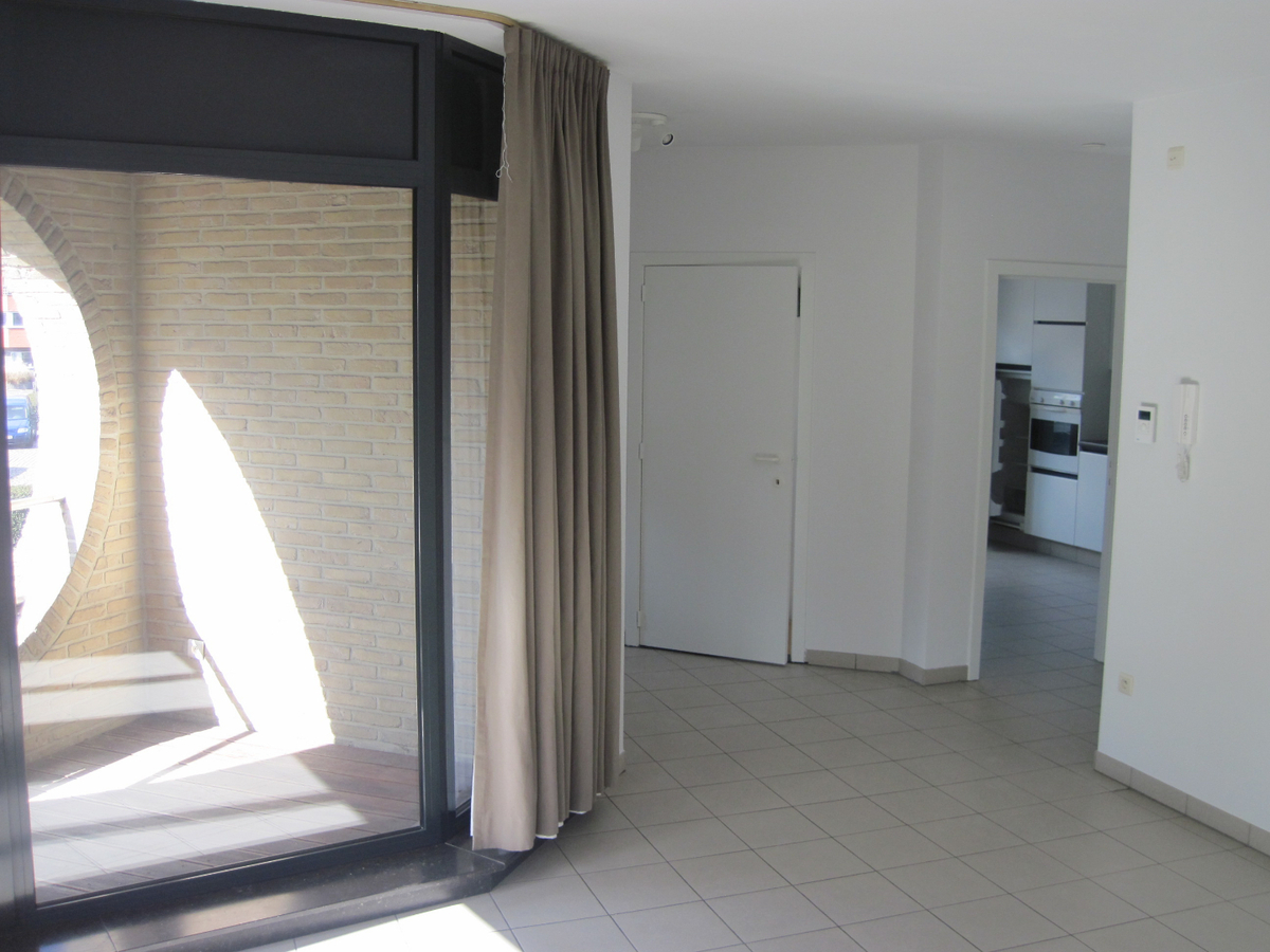 Lichtrijk appartement in centrum Asper.  GEEN VASTE KOSTEN ! 