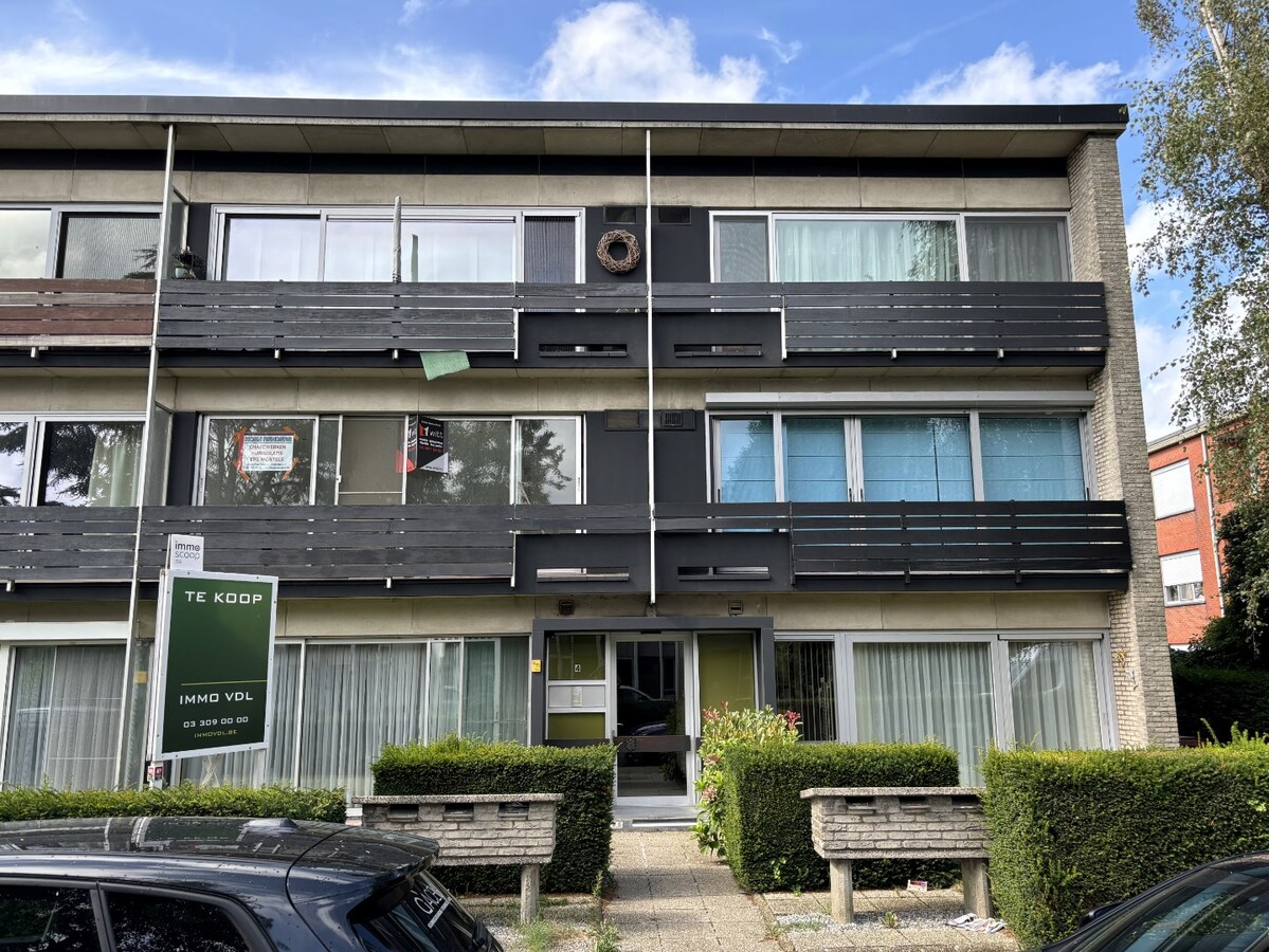 gelijkvloers appartement met 2 slaapkamers in mooie woonwijk 