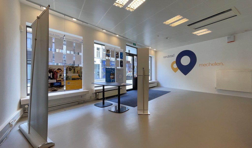 Commercieel gelijklvoers te huur vlakbij stadsring Mechelen