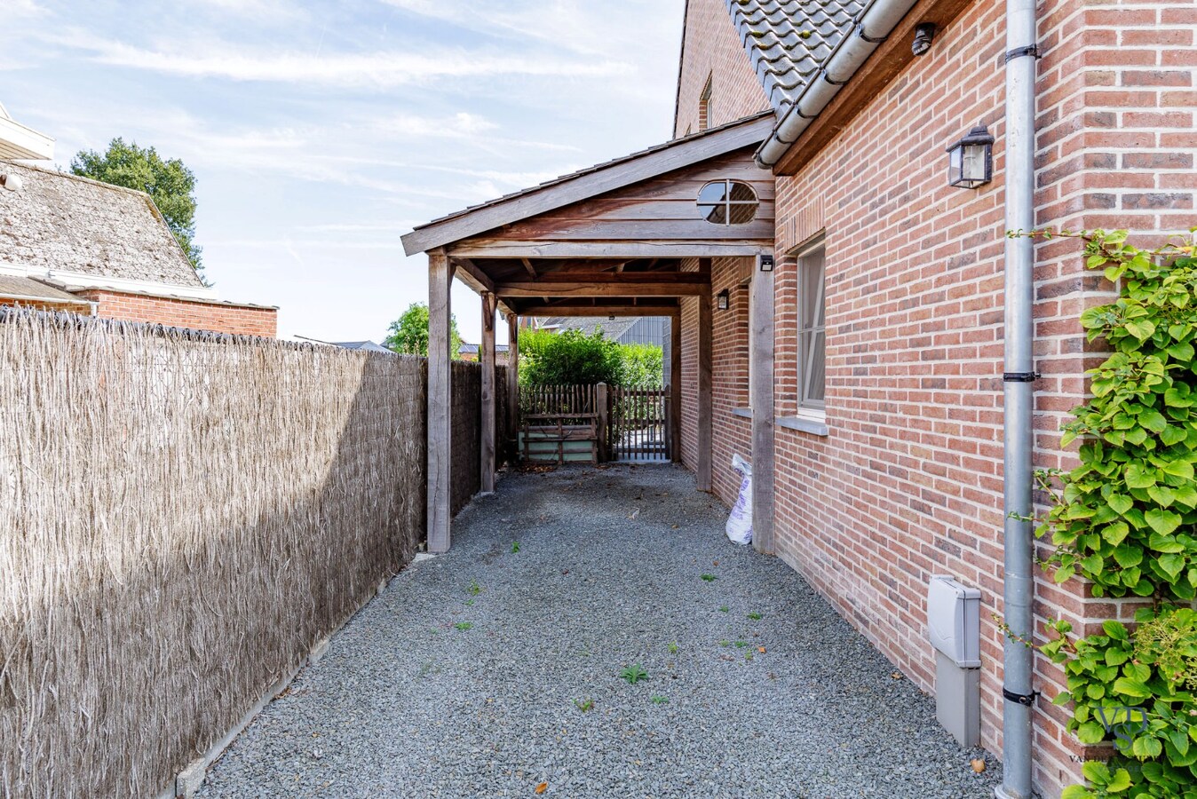 Hedendaagse villa in landelijke stijl 