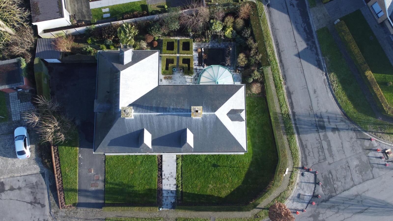 Riante villa aan de rand van het centrum van Ieper 