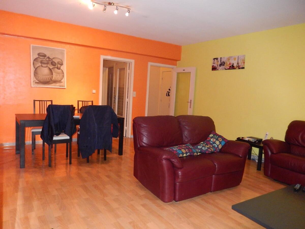 Ruim gelijkvloersappartement 2 slpk 