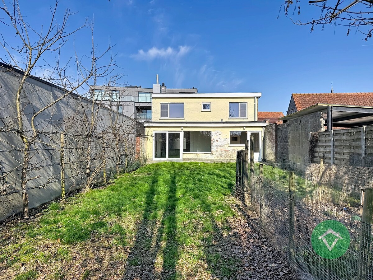 Woning met 3 slaapkamers en garage te Lichtervelde 