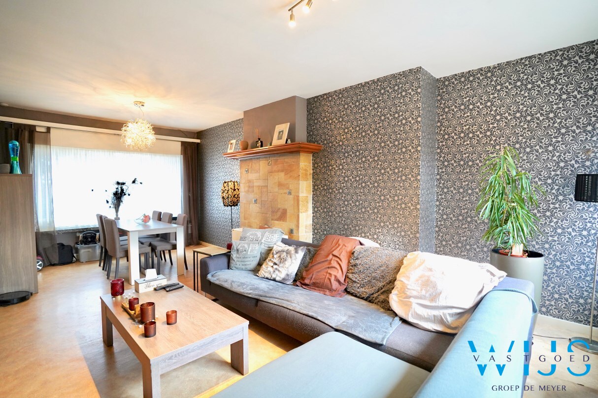 Toffe gezinswoning met garage in het CENTRUM VAN ERTVELDE ! 