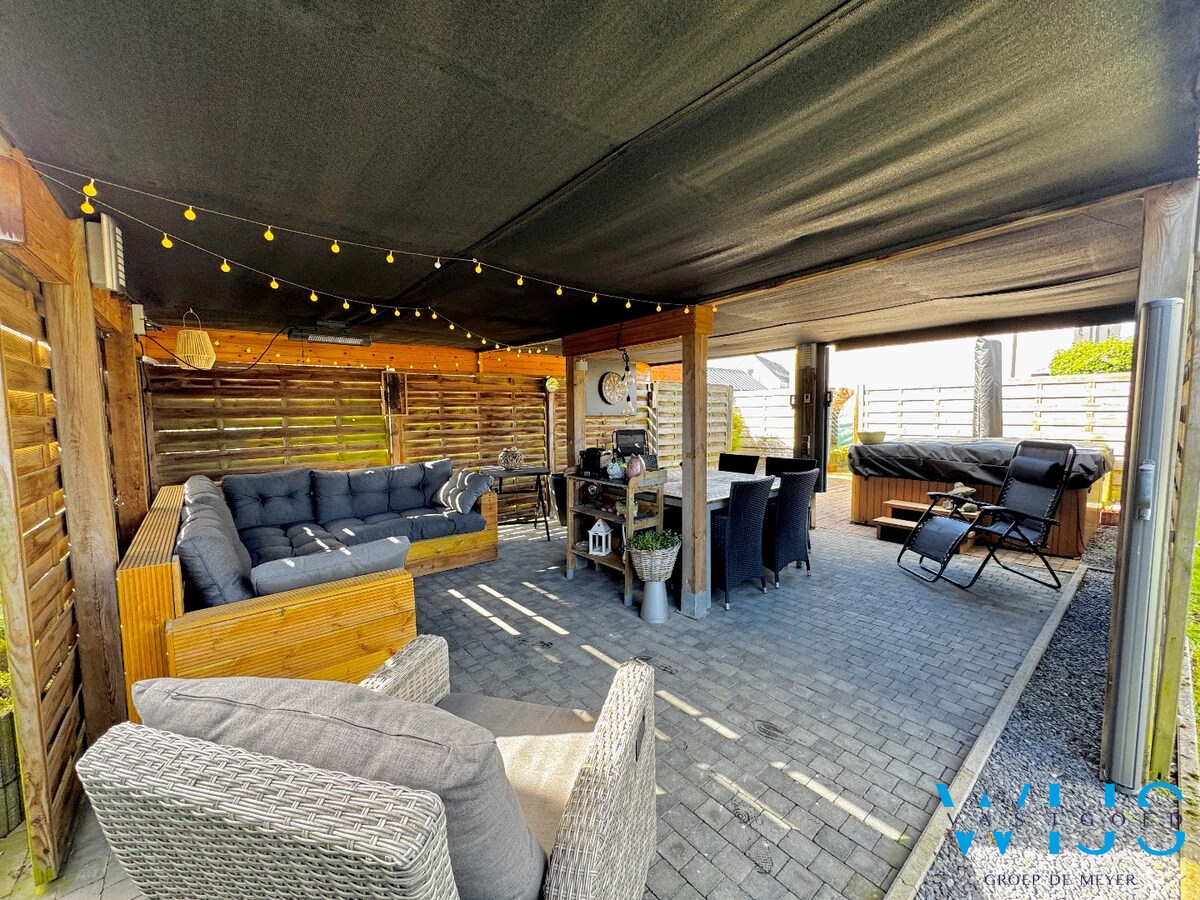 Instapklare open bebouwing op topligging nabij centrum Assenede! 