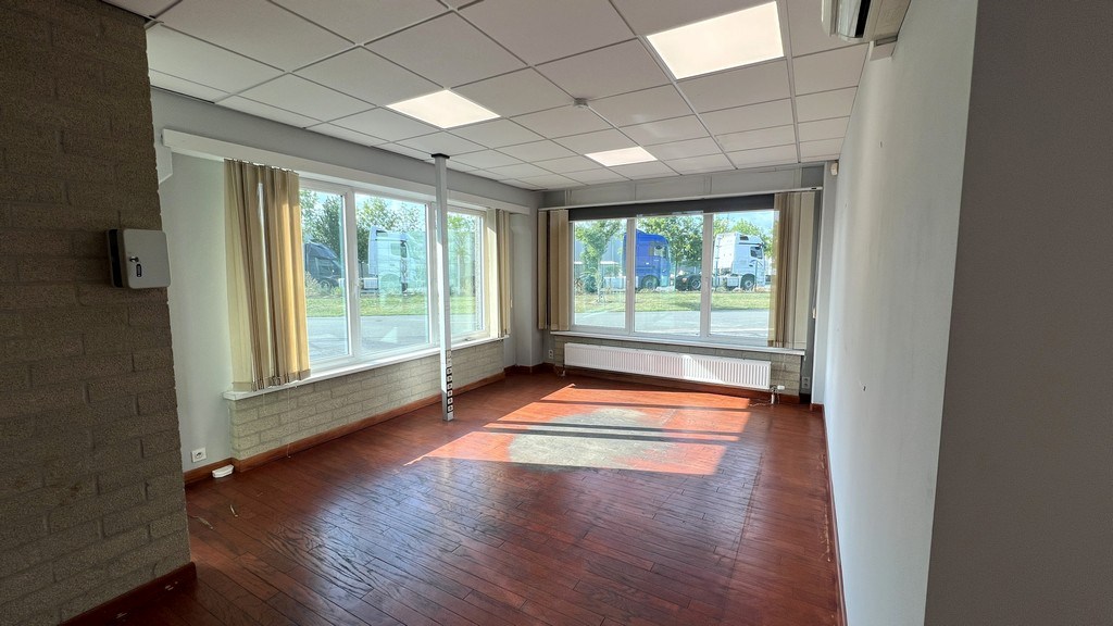 Opslagruimtes te huur in de haven van Gent