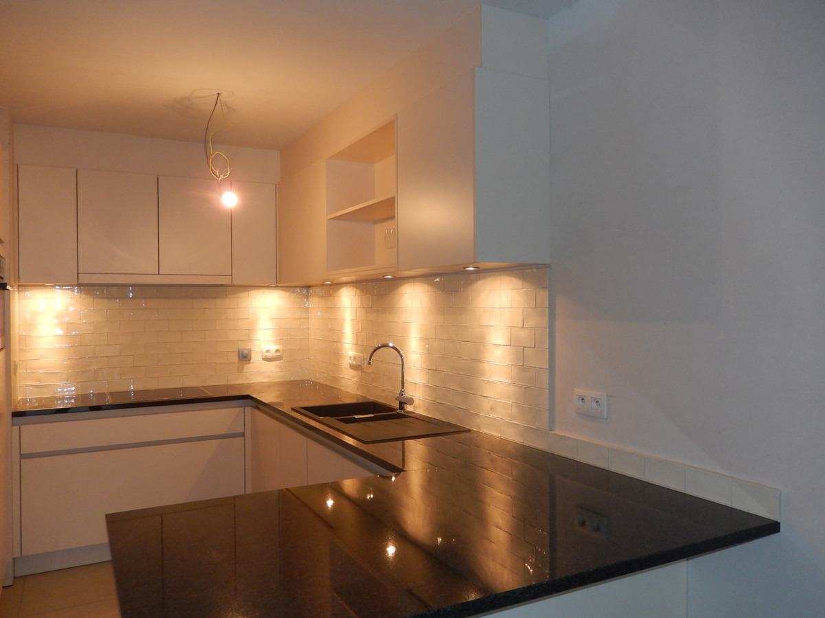 Prachtig nieuwbouwappartement met garage 